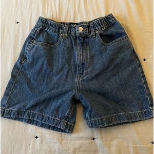 urban outfitters small jean shorts
